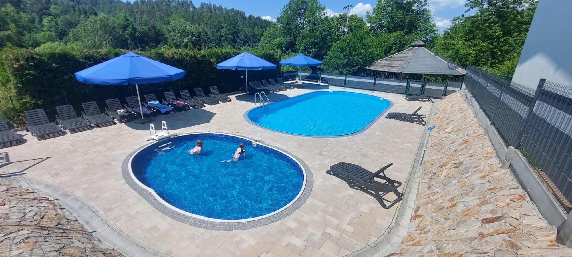 Chalet Matiaszowka: Heated Pools, Water Slide & Sports Facilities *