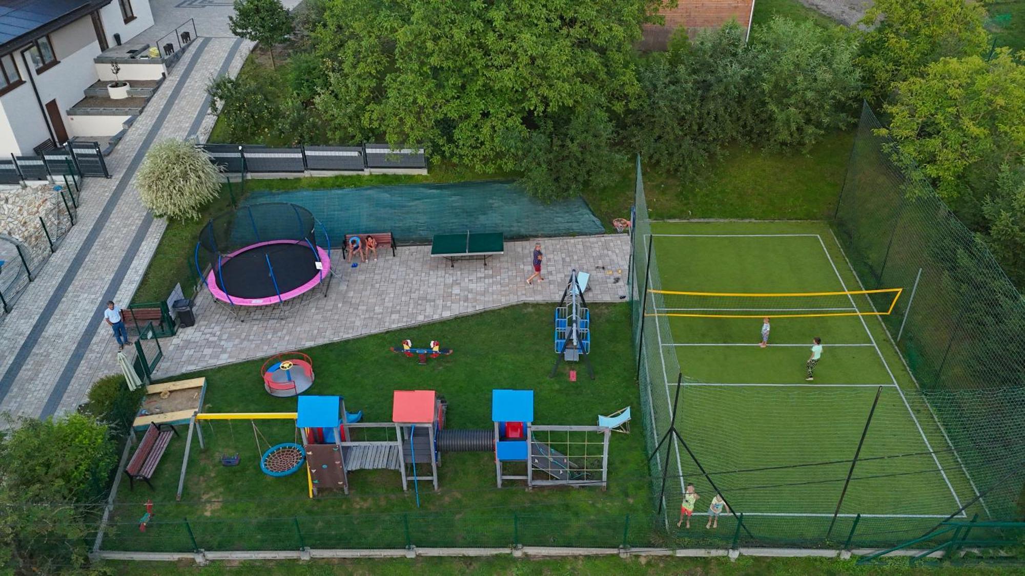 Chalet Matiaszowka: Heated Pools, Water Slide & Sports Facilities Polanczyk