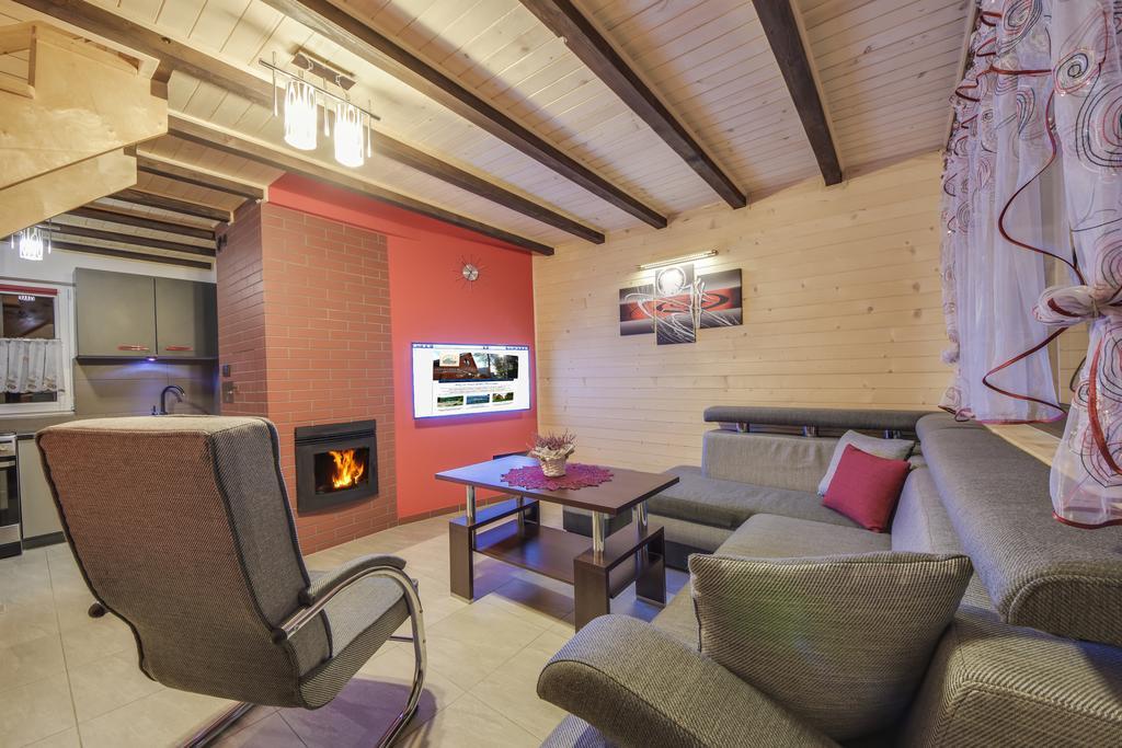Chalet Matiaszowka: Heated Pools, Water Slide & Sports Facilities *
