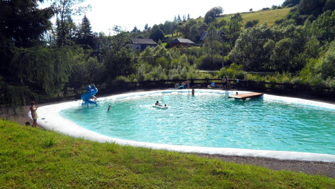 Matiaszowka: Heated Pools, Water Slide & Sports Facilities *